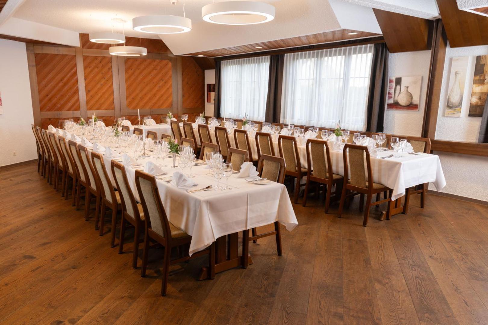Hotel Restaurant Kreuz Kaiserstuhl Exterior foto
